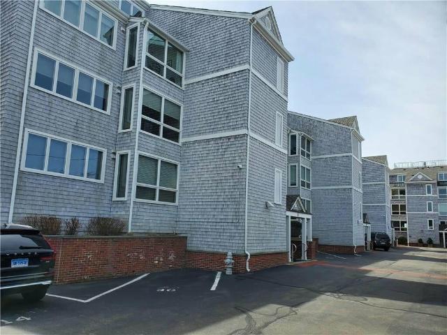Condo for rent in Newport Condo for rent in Newport