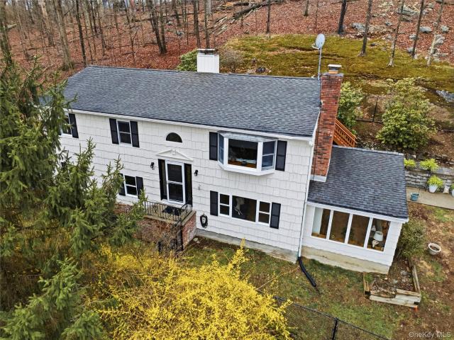 House for sale in Baldwin Place, New York