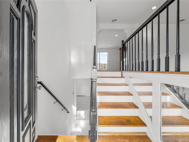 House for sale in Shirley, Town of Brookhaven