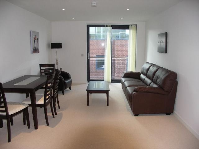 Apartment for rent in Chinatown, Calderstones