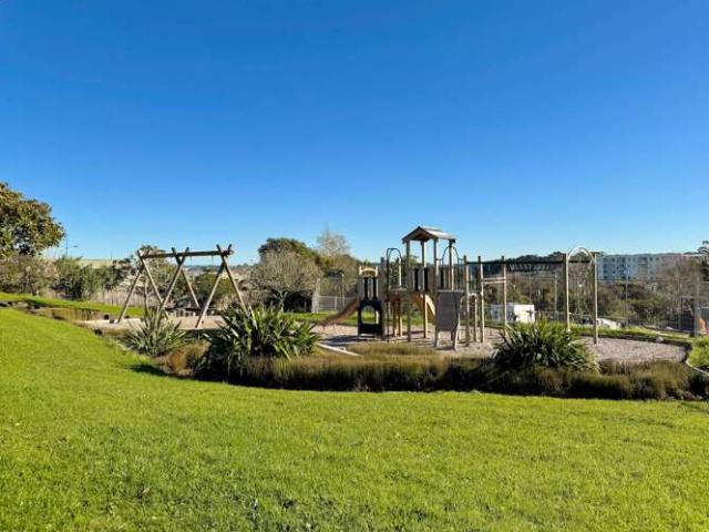 House for sale in Paremoremo