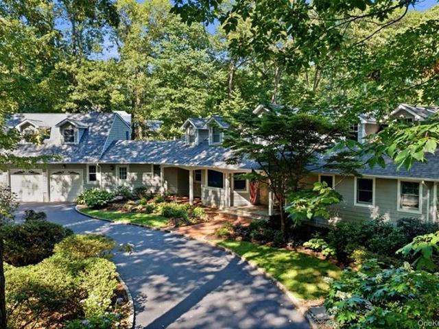 House for sale in Huntington, New York