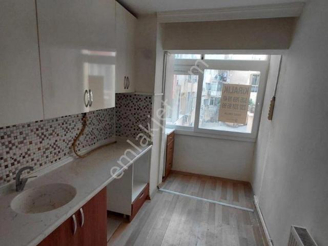 Karabağlar, İzmir içerisinde kiralık mülk