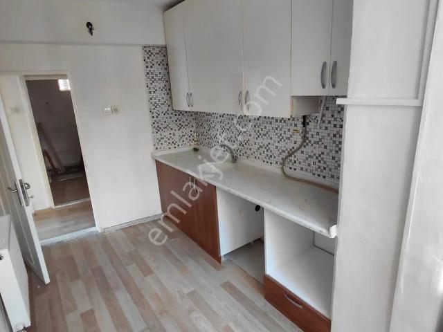 Vatan Mahallesi, Karabağlar içerisinde kiralık mülk