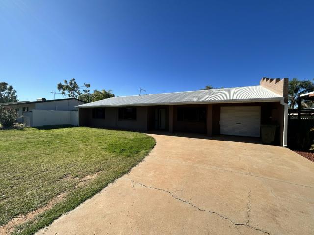 House for rent in Araluen, Mpwetyerre