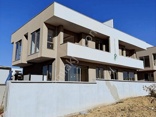 Sariçam, Adana içerisinde satılık Villa