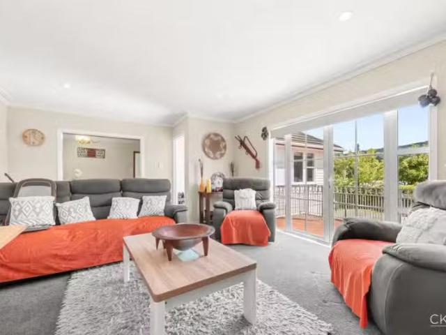 House for sale in Pauatahanui, Wellington