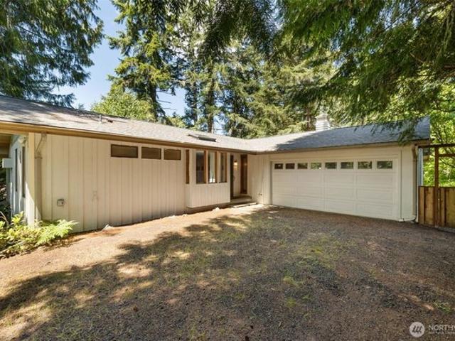 House for sale in Allyn, Washington