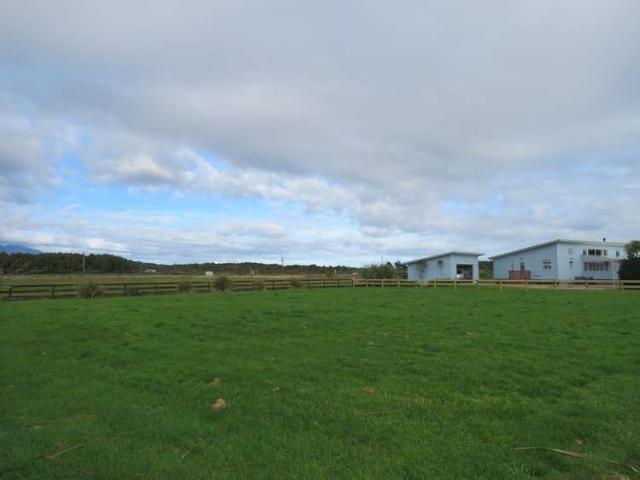 House for sale in Carters Beach, West Coast
