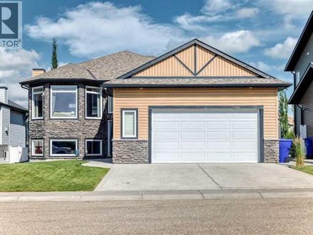 House for sale in Olds, Town of Olds
