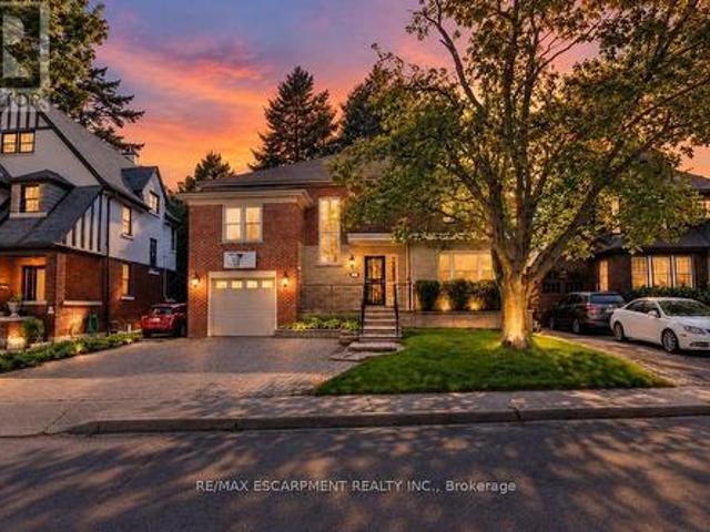 House for sale in Ancaster, Ontario
