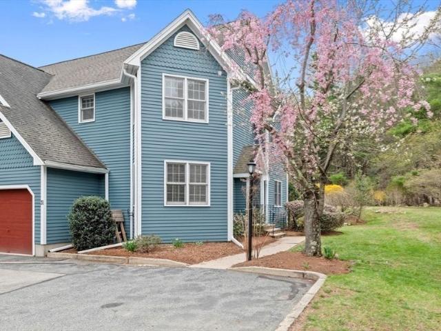 Townhouse for rent in Hopkinton, Massachusetts