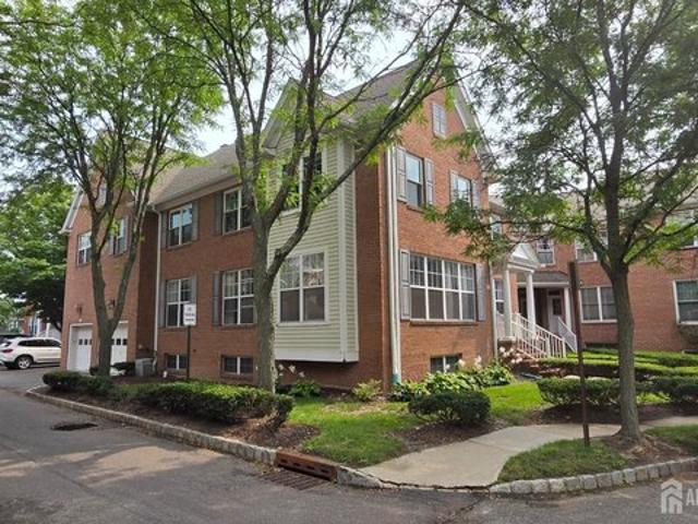 Condo for sale in Metuchen, New Jersey