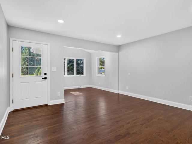 House for sale in Town of Colonie, Albany County