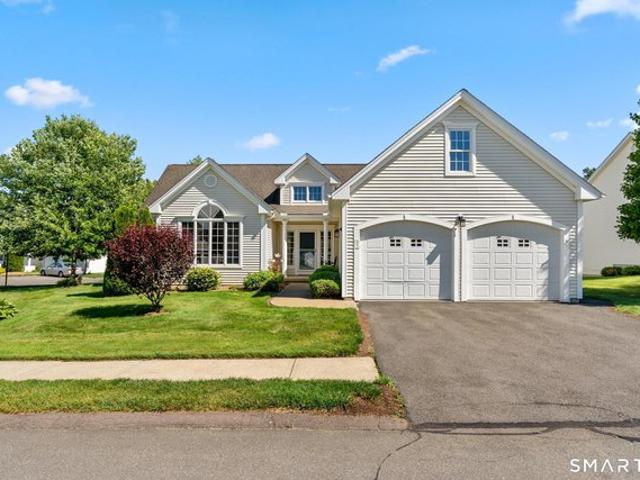 Condo for sale in Suffield, Connecticut