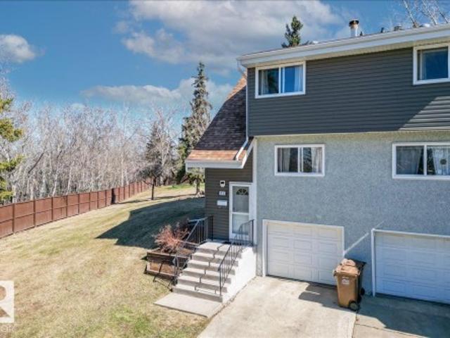 Townhouse for sale in Saint Albert, Alberta