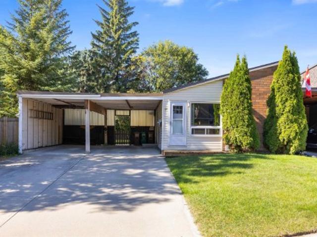 Townhouse for sale in Saint Albert, Alberta