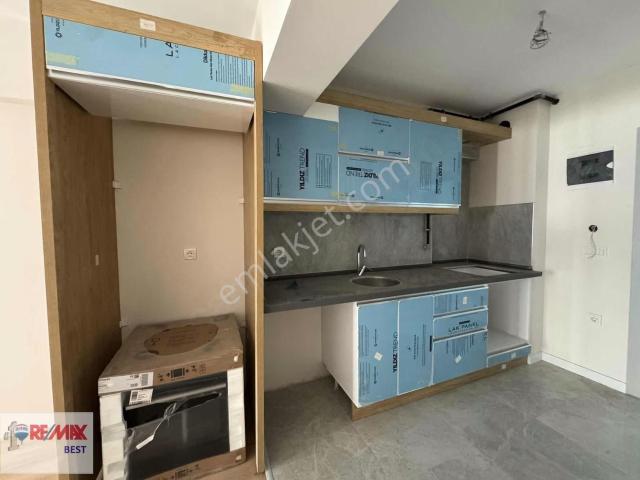 Karşiyaka, İzmir içerisinde satılık mülk