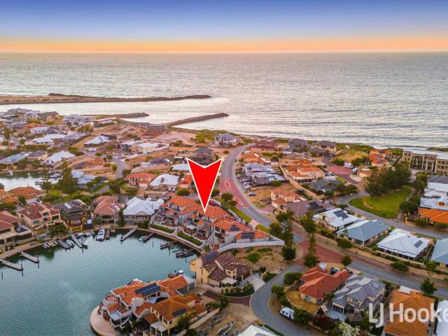 Apartment for sale in Parklands, Western Australia