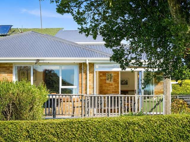 House for sale in Omokoroa, Bay Of Plenty