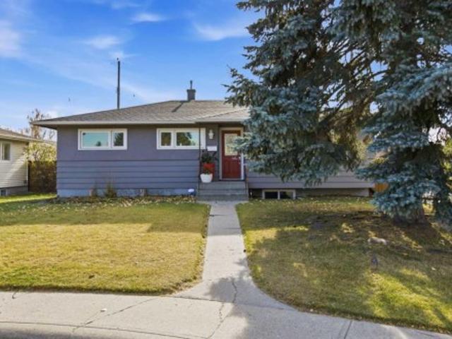 House for sale in Haysboro, Calgary