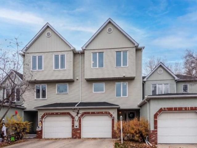 Townhouse for sale in Inglewood Village Cove, Calgary