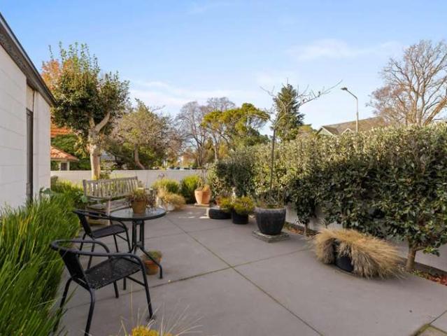 House for sale in Saint Albans, Canterbury