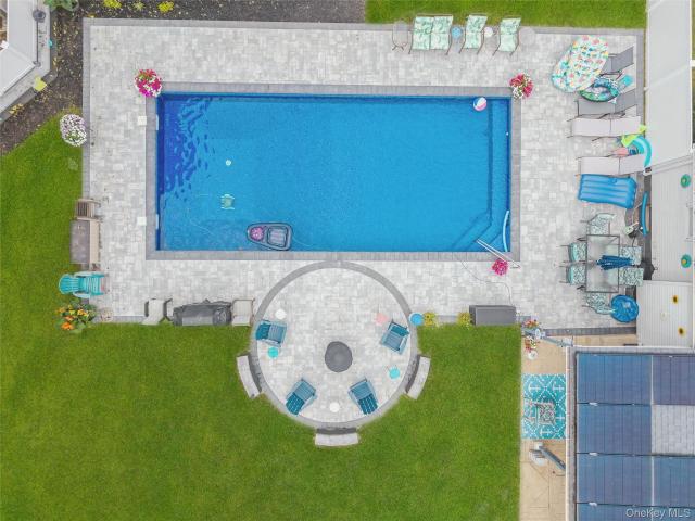 House for sale in Huntington, New York