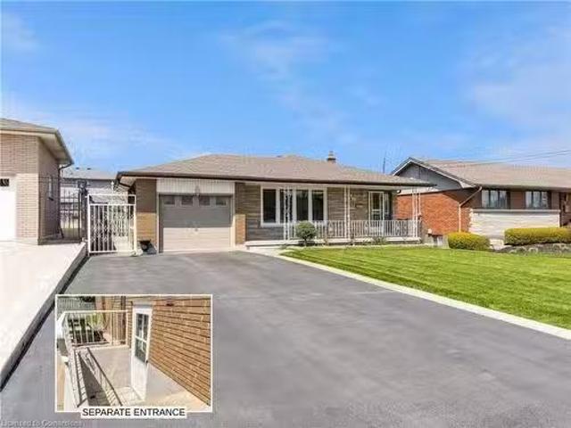 House for sale in Ancaster, Ontario