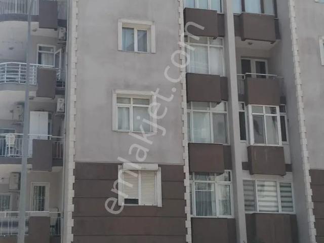 Bayrakli, İzmir içerisinde kiralık mülk
