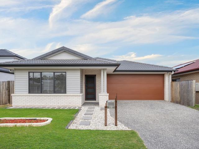 Apartment for rent in Stockland Pallara, Greater Brisbane