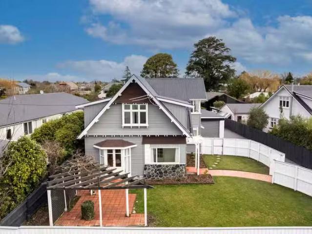 House for sale in Fendalton, Canterbury