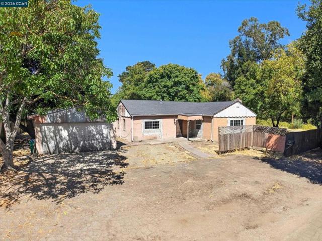 House for sale in Richmond, Contra Costa County