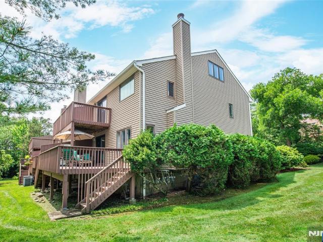 Townhouse for sale in Mahwah