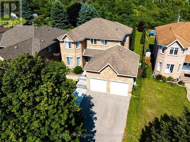 House for sale in Barrie, Ontario