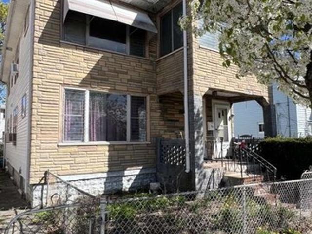 House for sale in Everett, Massachusetts
