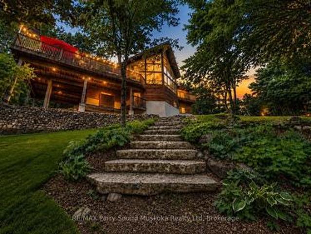 House for sale in Ontario