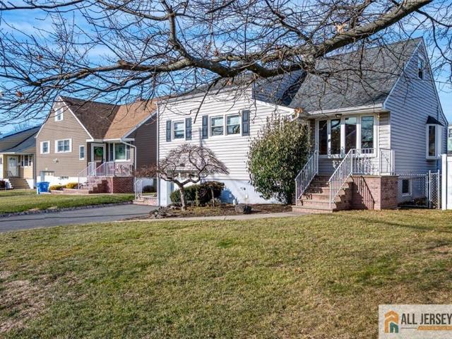 House for sale in Avenel, New Jersey