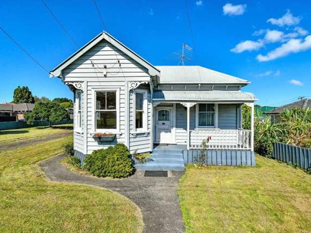 House for sale in Papakura