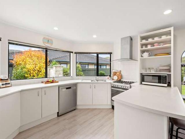House for sale in Days Bay, Wellington