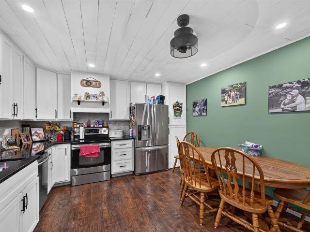 House for sale in Scottsville, Allen County