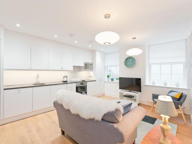 Apartment to rent in Bluebell, North Tipperary