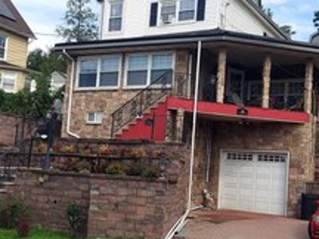House for sale in Hudson, New Jersey