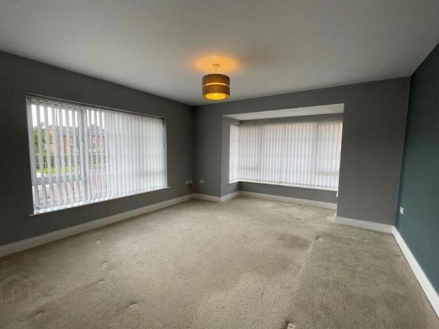 Townhouse for rent in Dundonald, Northern Ireland