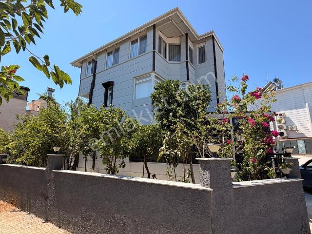 Kadriye Mahallesi, Serik içerisinde satılık Villa