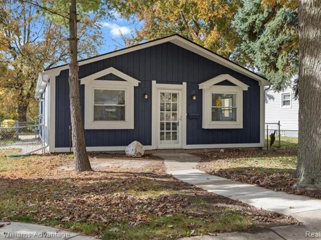 House for sale in Mount Clemens, Michigan