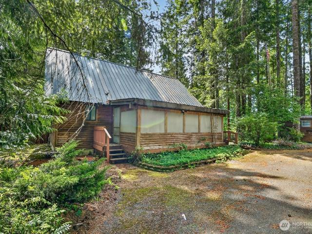 House for sale in Hoodsport, Washington