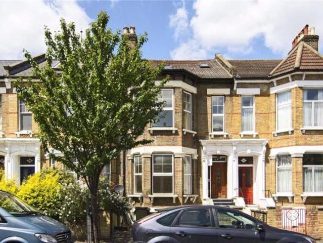Apartment for rent in Lower Clapton, Greater London
