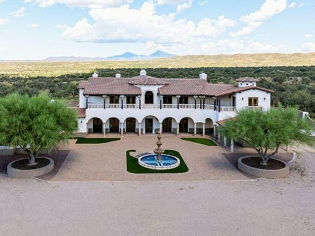 House for sale in Nogales, Santa Cruz County