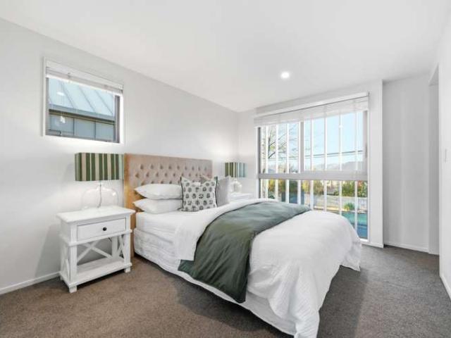 House for sale in Saint Albans, Canterbury